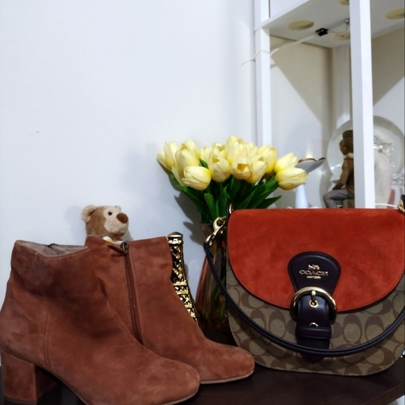 Kleo Signature Canvas Shoulder Crossbody Bag 👜 - Picture 11 of 13